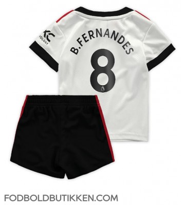 Manchester United Bruno Fernandes #8 Udebanetrøje Børn 2022-23 Kortærmet (+ Korte bukser)